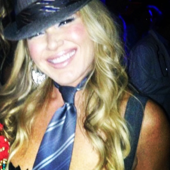 Meet your Posher, Rachel - Picture 2 of 4